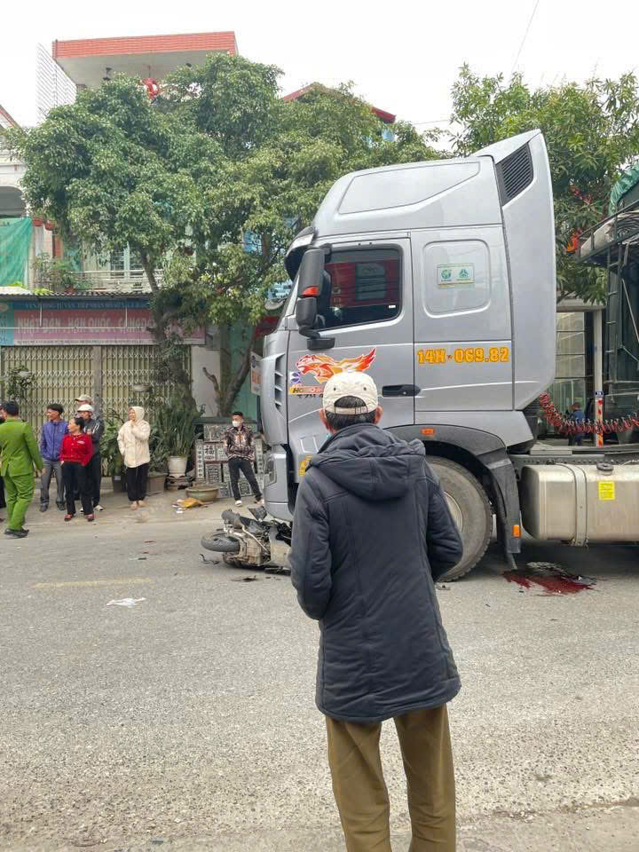 Vụ TNGT vừa xong tại khu xuất khẩu Hưng Nhân, Hưng Hà, Thái Bình