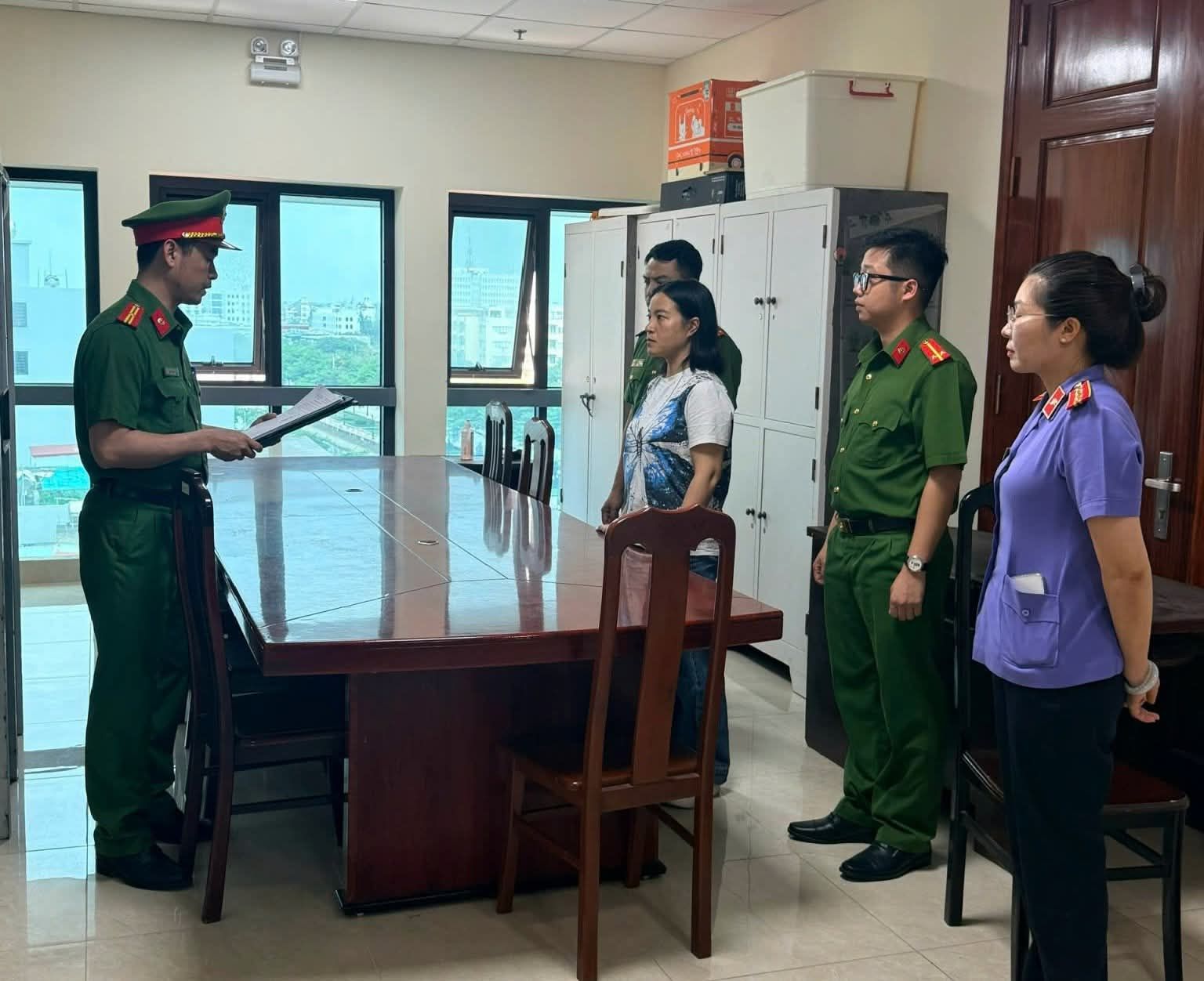 KHỞI TỐ ĐỐI TƯỢNG đào lửa CHIẾM ĐOẠT TÀI SẢN HƠN 42 TỶ ĐỒNG THÔNG QUA GIAO DỊCH BẤT ĐỘNG SẢN.
