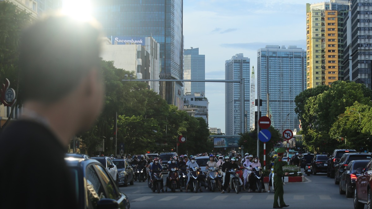 Miền Bắc và Trung nắng gắt, có nơi trên 40 độ C